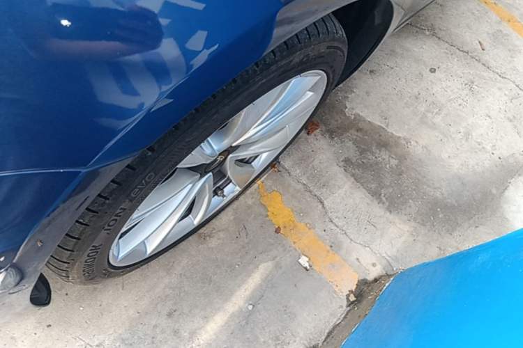 Used Tesla Model 3 2019 Standard Range Rear-Drive Upgraded Version Left Front Wheel Hub