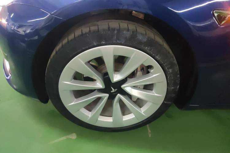 Used Tesla Model 3 2019 Standard Range Rear-Drive Upgraded Version Left Front Wheel Hub
