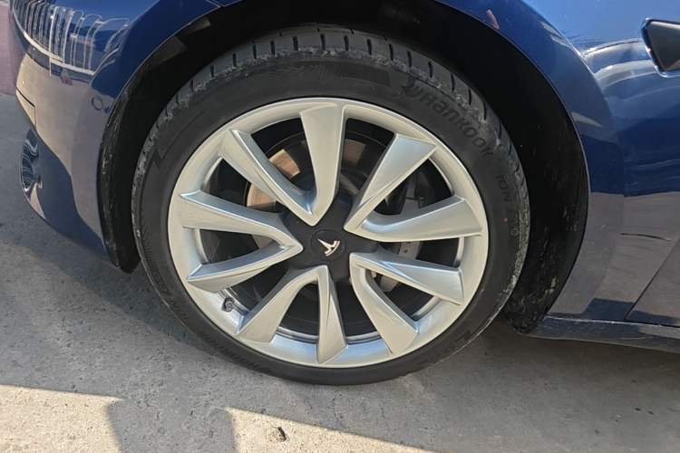 Used Tesla Model 3 2019 Standard Range Rear-Drive Upgraded Version Left Front Wheel Hub