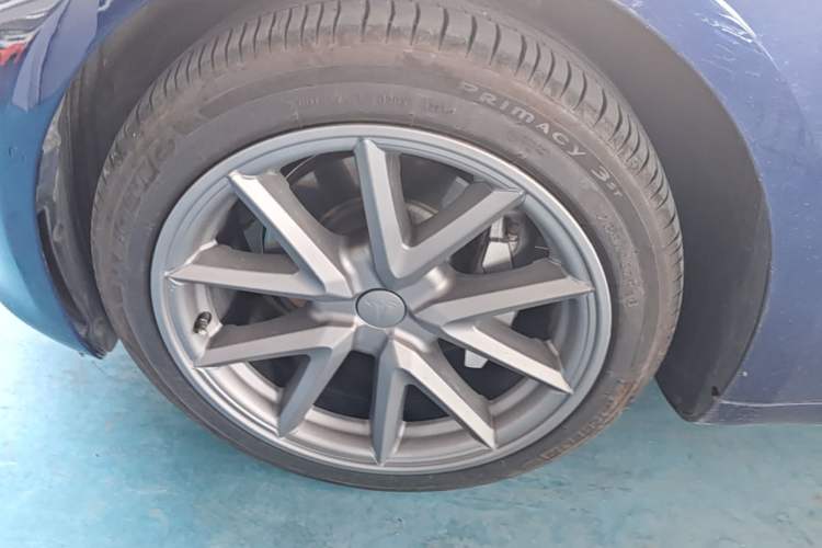 Used Tesla Model 3 2019 Standard Range Rear-Drive Upgraded Version Left Front Wheel Hub