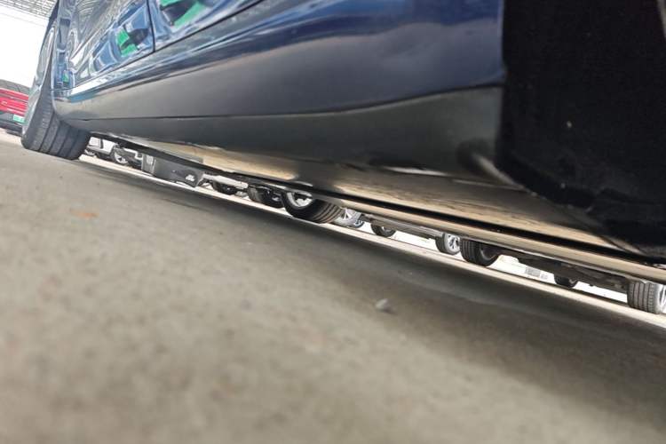 Used Tesla Model 3 2019 Standard Range Rear-Drive Upgraded Version Left Side Sill