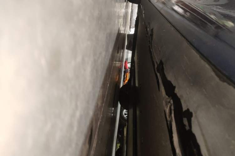 Used Tesla Model 3 2019 Long-Range Rear-Wheel-Drive Version Left Side Sill