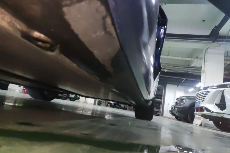 Used Tesla Model 3 2019 Standard Range Rear-Drive Upgraded Version Left Side Sill