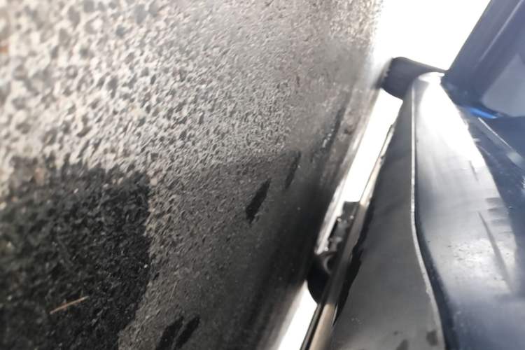 Used Tesla Model 3 2019 Long-Range Rear-Wheel-Drive Version Left Side Sill