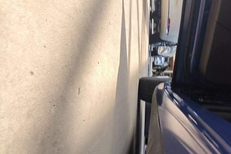 Used Tesla Model 3 2019 Standard Range Rear-Drive Upgraded Version Left Side Sill