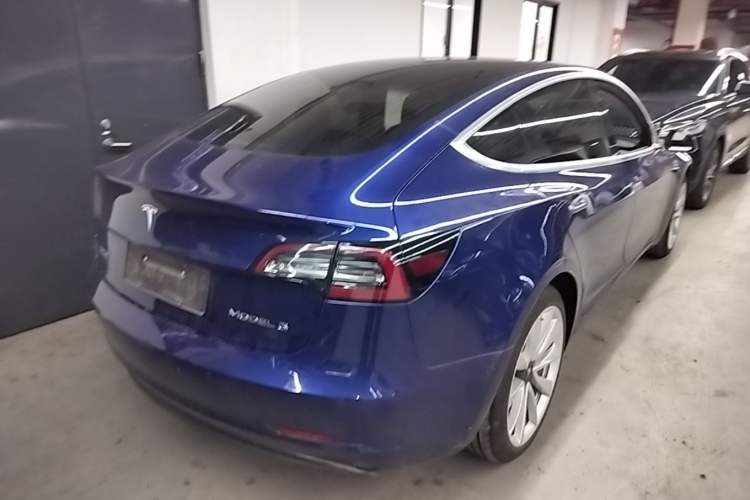 Used Tesla Model 3 2019 Standard Range Rear-Drive Upgraded Version Rear Right 45 Deg