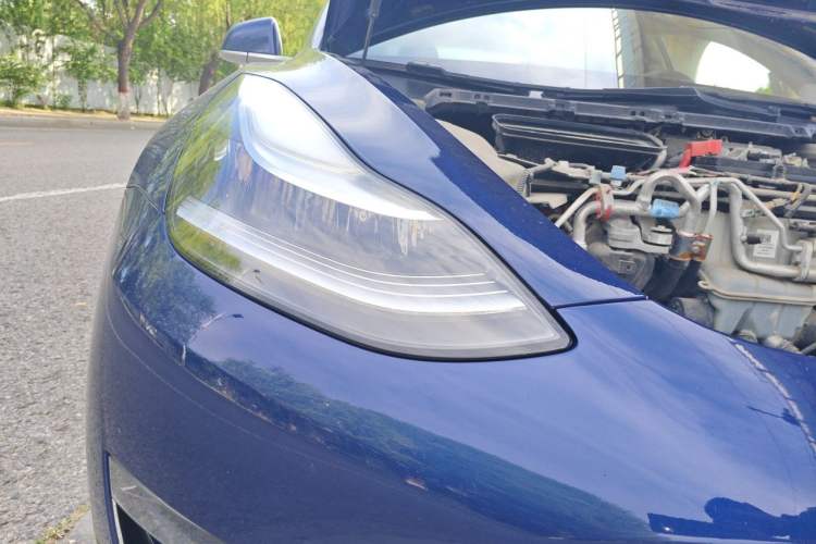 Used Tesla Model 3 2019 Long-Range All-Wheel-Drive Version Right Front Headlight