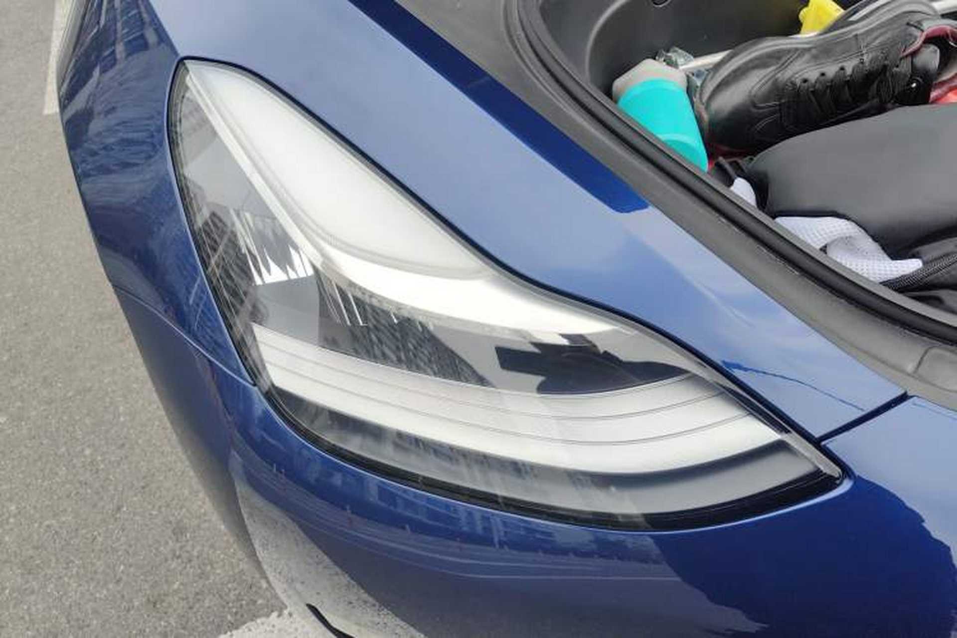 Used Tesla Model 3 2019 Long-Range Rear-Wheel-Drive Version Right Front Headlight