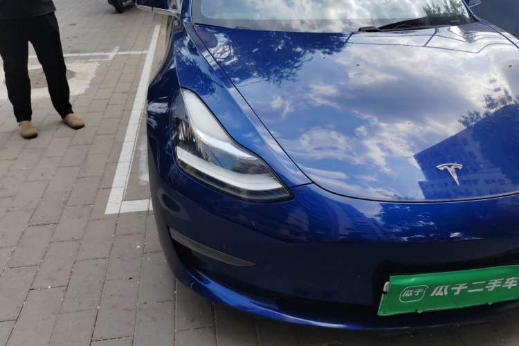 Used Tesla Model 3 2019 Long-Range All-Wheel-Drive Version Right Front Headlight