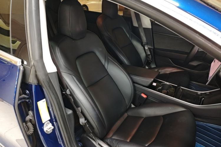 Used Tesla Model 3 2019 Standard Range Rear-Wheel Drive Upgraded Version (60 kWh) Right Front Seat