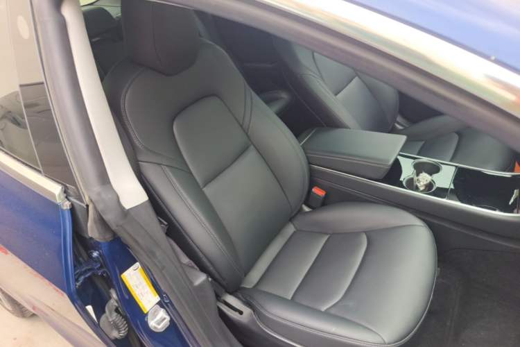 Used Tesla Model 3 2019 Performance High-Performance All-Wheel-Drive Version Right Front Seat