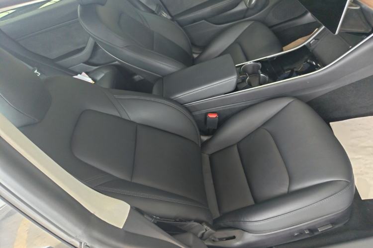 Used Tesla Model 3 2019 Long-Range All-Wheel-Drive Version Right Front Seat