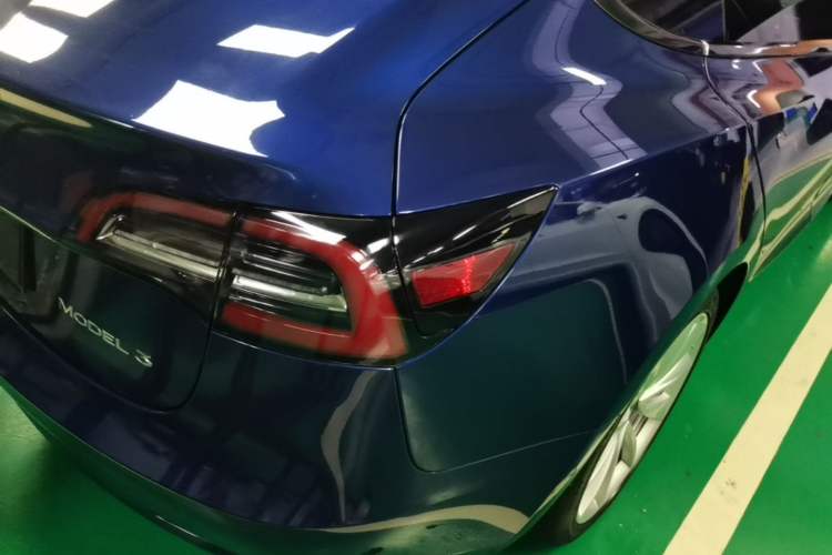 Used Tesla Model 3 2019 Standard Range Rear-Drive Upgraded Version Right Rear Taillight