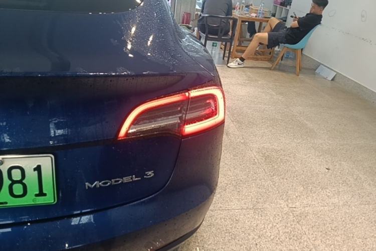 Used Tesla Model 3 2019 Standard Range Rear-Drive Upgraded Version Right Rear Taillight