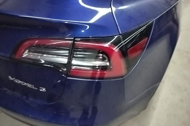 Used Tesla Model 3 2019 Standard Range Rear-Drive Upgraded Version Right Rear Taillight