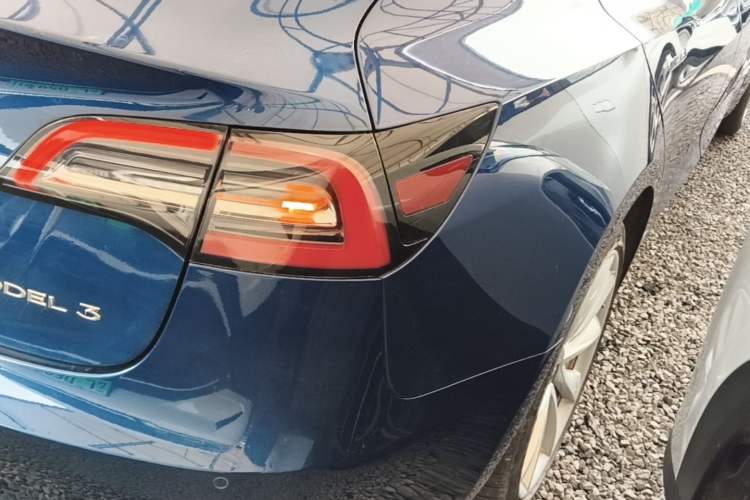Used Tesla Model 3 2019 Standard Range Rear-Drive Upgraded Version Right Rear Taillight