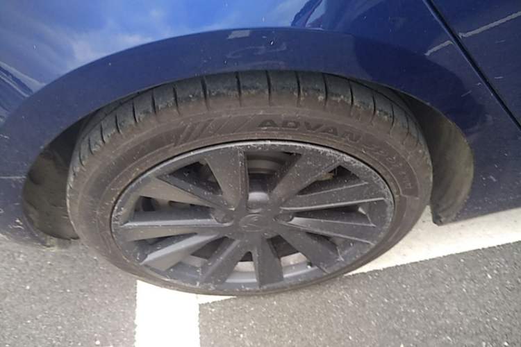 Used Tesla Model 3 2019 Standard Range Rear-Drive Upgraded Version Right Rear Wheel Hub