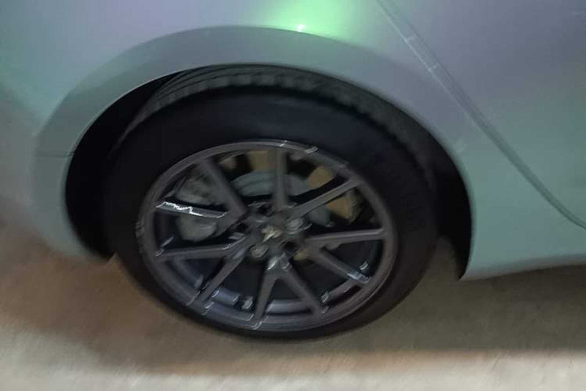 Used Tesla Model 3 2019 Standard Range Rear-Drive Upgraded Version Right Rear Wheel Hub