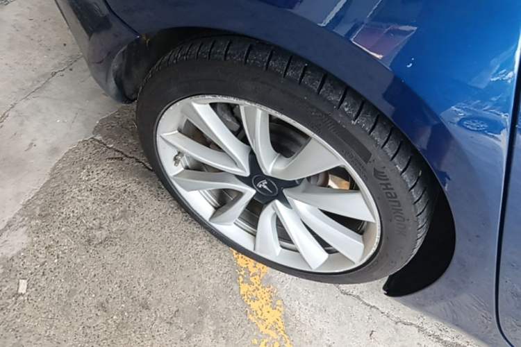 Used Tesla Model 3 2019 Standard Range Rear-Drive Upgraded Version Right Rear Wheel Hub