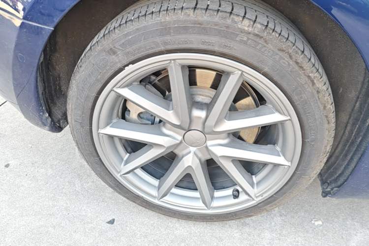 Used Tesla Model 3 2019 Standard Range Rear-Drive Upgraded Version Right Rear Wheel Hub