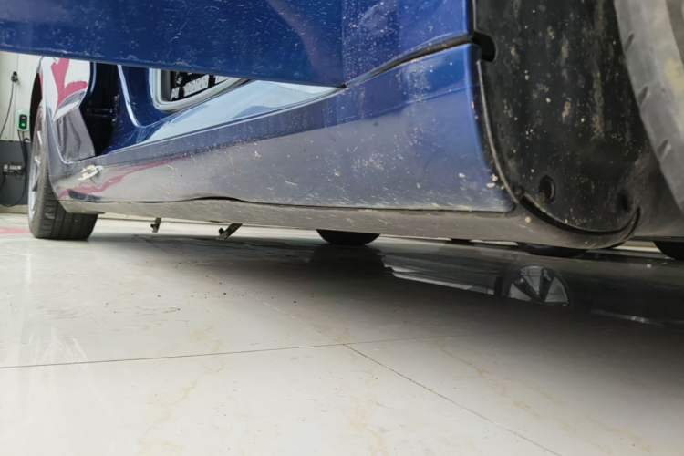 Used Tesla Model 3 2019 Standard Range Rear-Drive Upgraded Version Right Side Sill