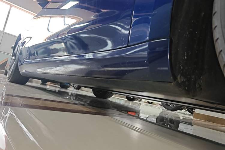 Used Tesla Model 3 2019 Standard Range Rear-Drive Upgraded Version Right Side Sill