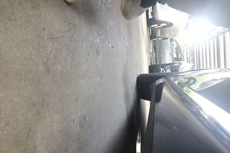 Used Tesla Model 3 2019 Standard Range Rear-Drive Upgraded Version Right Side Sill