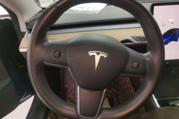 Used Tesla Model 3 2019 Long-Range All-Wheel-Drive Version Steering Wheel