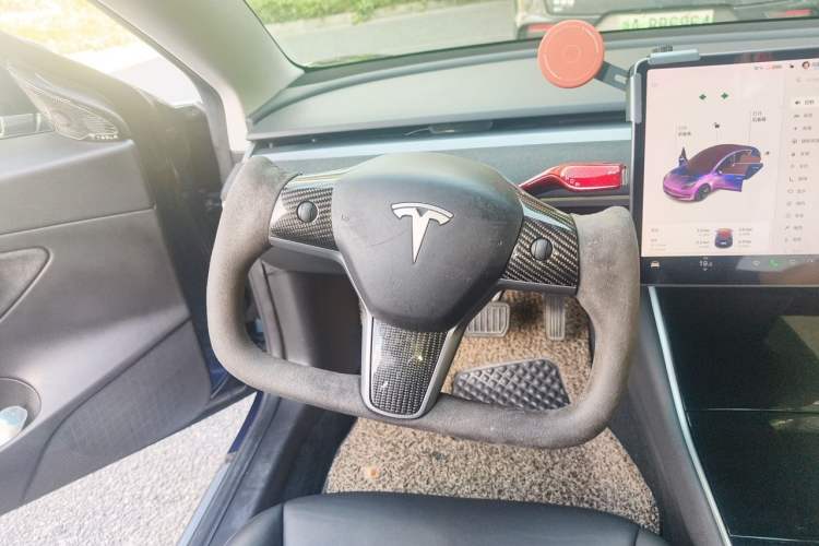 Used Tesla Model 3 2019 Long-Range All-Wheel-Drive Version Steering Wheel