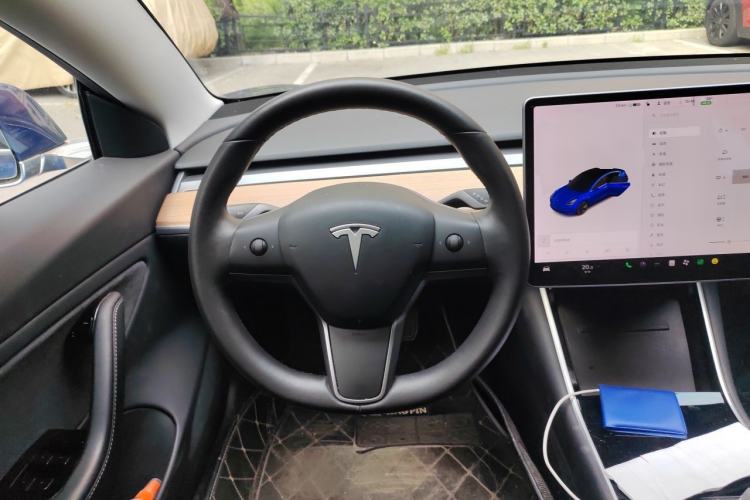 Used Tesla Model 3 2019 Long-Range All-Wheel-Drive Version Steering Wheel