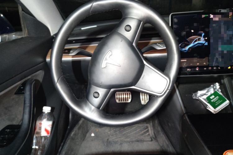 Used Tesla Model 3 2019 Long-Range All-Wheel-Drive Version Steering Wheel