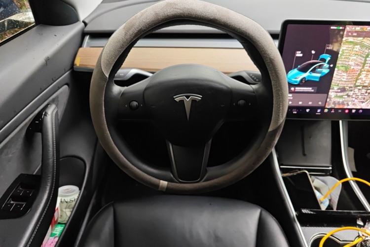 Used Tesla Model 3 2019 Long-Range All-Wheel-Drive Version Steering Wheel