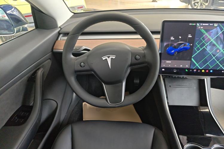 Used Tesla Model 3 2019 Long-Range All-Wheel-Drive Version Steering Wheel