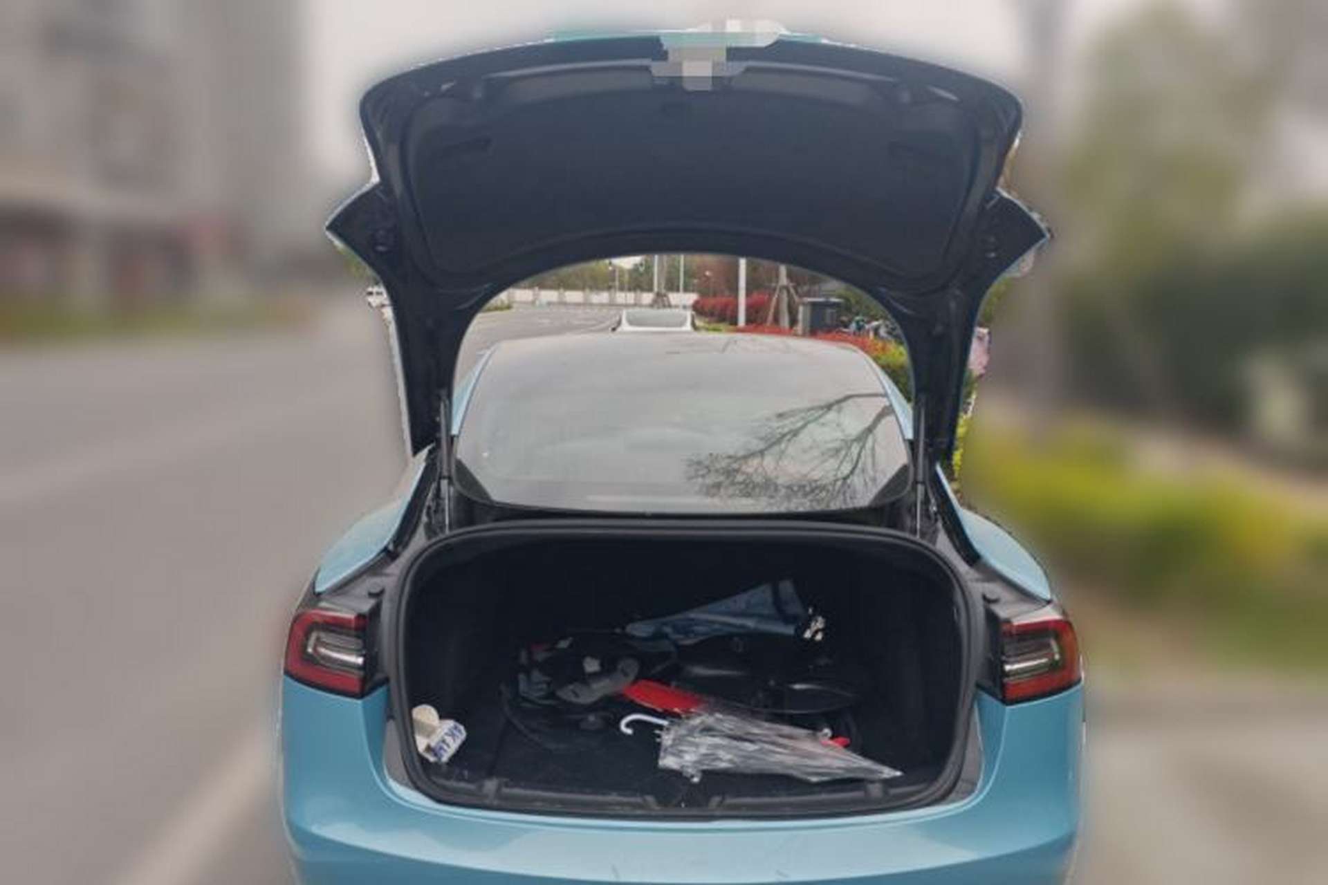 Used Tesla Model 3 2019 Long-Range Rear-Wheel-Drive Version Trunk