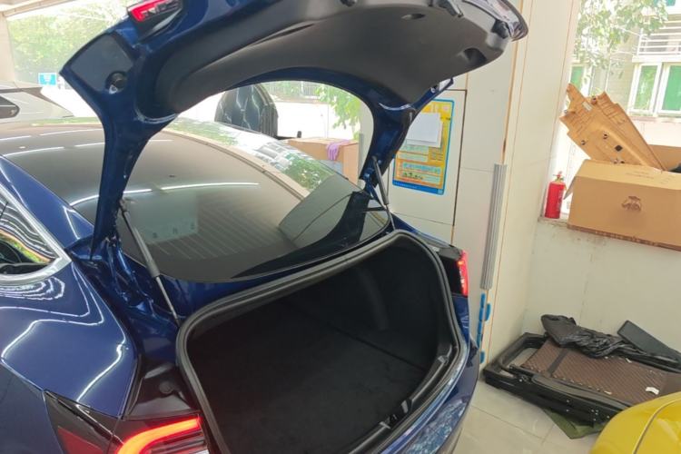 Used Tesla Model 3 2019 Standard Range Rear-Wheel Drive Upgraded Version (52 kWh) Trunk