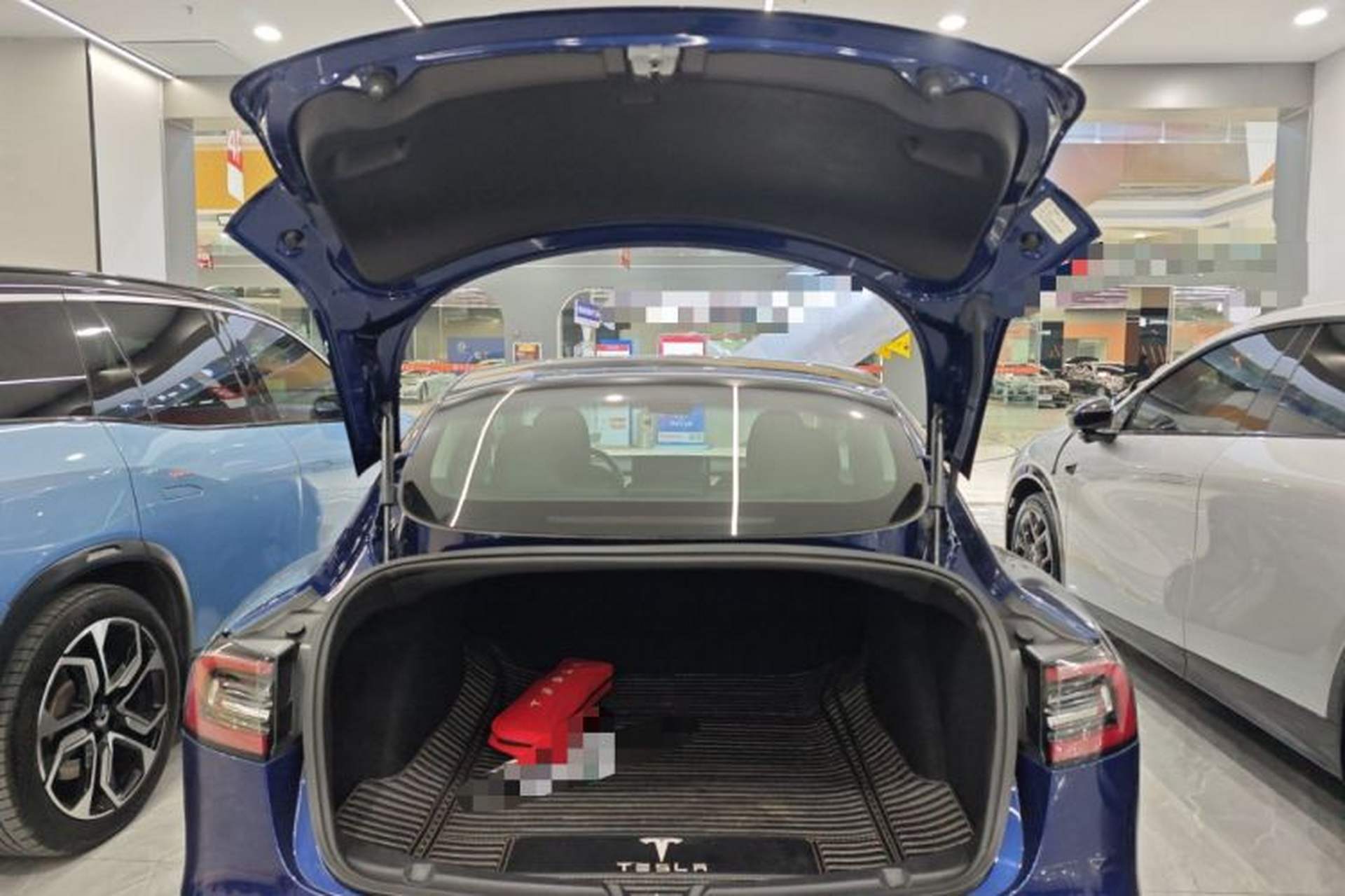 Used Tesla Model 3 2019 Long-Range Rear-Wheel-Drive Version Trunk