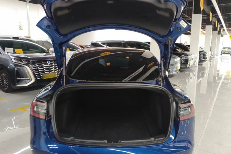 Used Tesla Model 3 2019 Long-Range Rear-Wheel-Drive Version Trunk