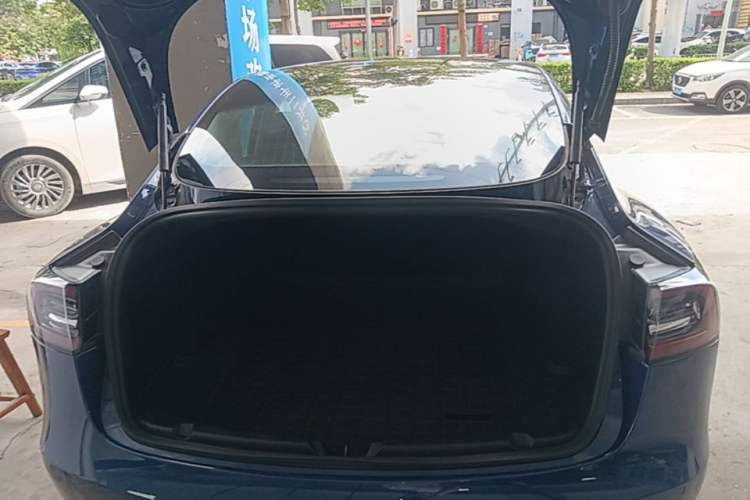 Used Tesla Model 3 2019 Standard Range Rear-Drive Upgraded Version Trunk