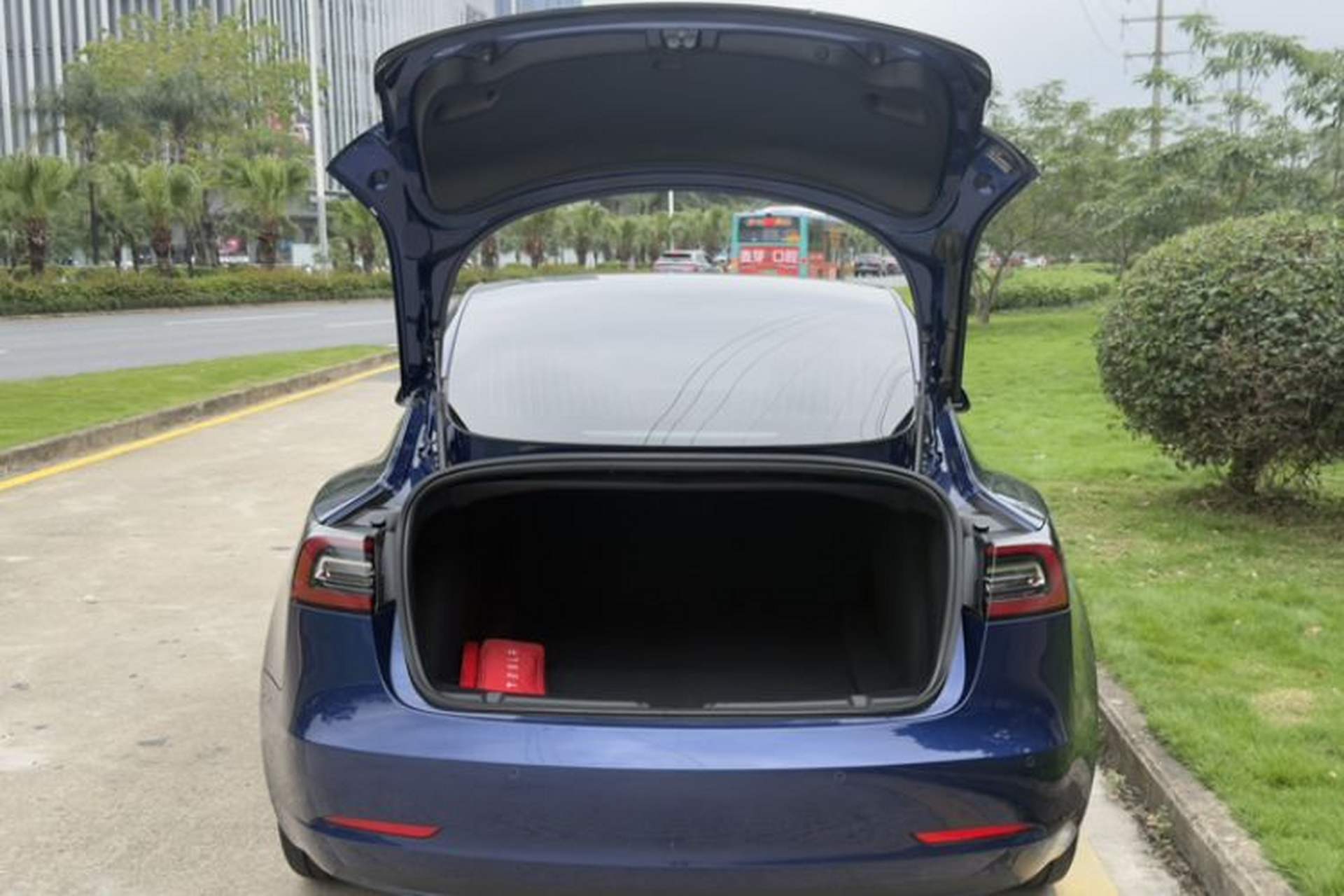 Used Tesla Model 3 2019 Standard Range Rear-Drive Upgraded Version Trunk