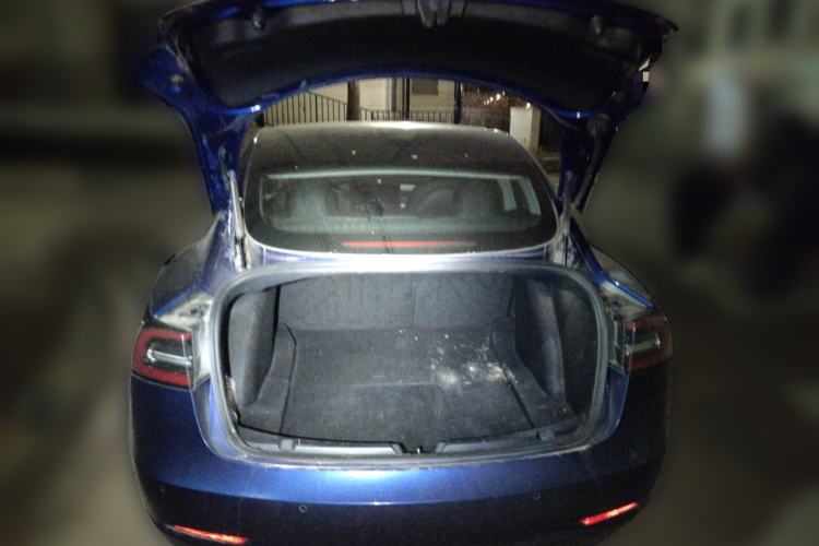 Used Tesla Model 3 2019 Long-Range All-Wheel-Drive Version Trunk
