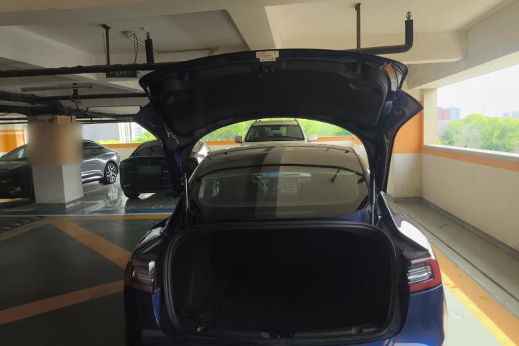 Used Tesla Model 3 2019 Long-Range Rear-Wheel-Drive Version Trunk