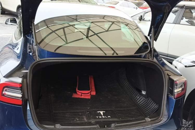 Used Tesla Model 3 2019 Standard Range Rear-Drive Upgraded Version Trunk