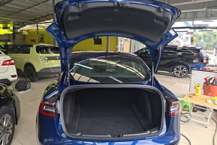 Used Tesla Model 3 2019 Long-Range All-Wheel-Drive Version Trunk