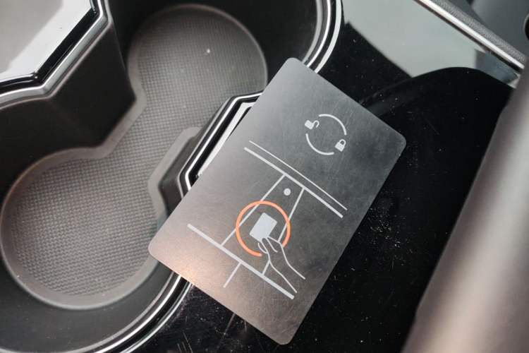 Used Tesla Model 3 2019 Long-Range Rear-Wheel-Drive Version Vehicle Key