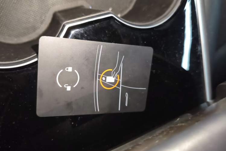 Used Tesla Model 3 2019 Long-Range Rear-Wheel-Drive Version Vehicle Key