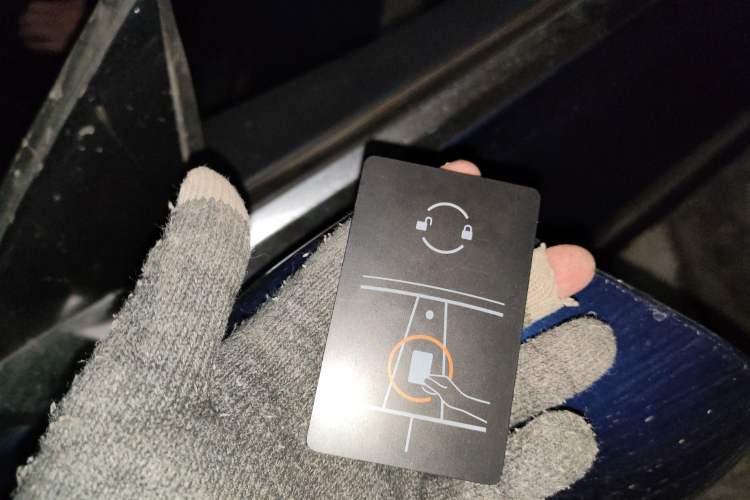 Used Tesla Model 3 2019 Long-Range All-Wheel-Drive Version Vehicle Key