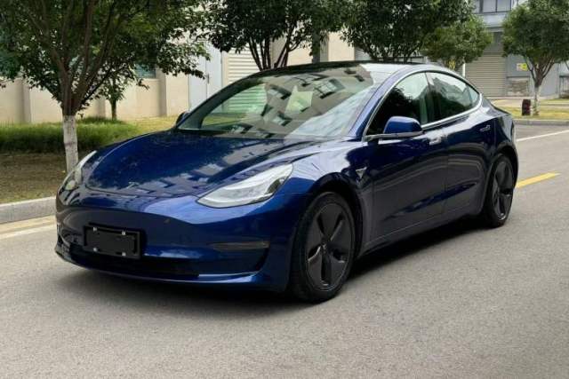 Used Tesla Model 3 2019 Long-Range All-Wheel-Drive Version