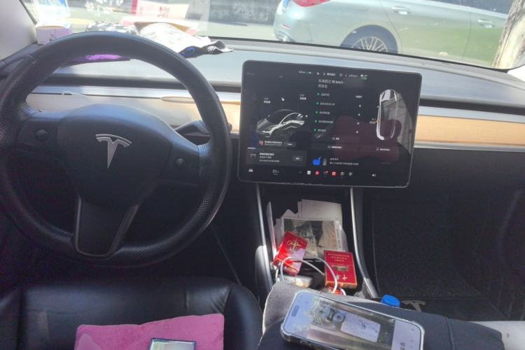 Used Tesla Model 3 2019 Standard Range Rear-Wheel Drive Upgraded Version (60 kWh) Center Console