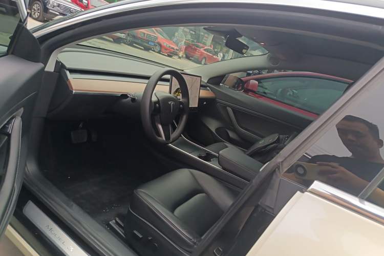 Used Tesla Model 3 2019 Standard Range Rear-Drive Upgraded Version Driver Seat