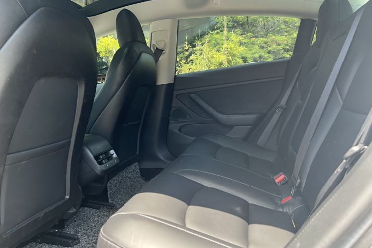 Used Tesla Model 3 2019 Standard Range Rear-Wheel Drive Upgraded Version (60 kWh) Interior 6